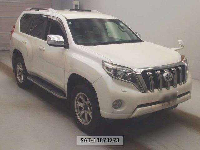 Toyota LAND CRUISER PRADO 2017-07 8362174-0