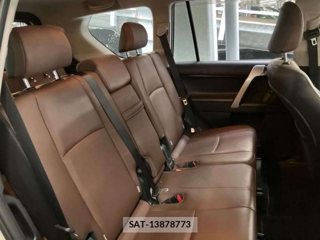Toyota LAND CRUISER PRADO 2017-07 8362174-4