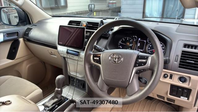 Toyota LAND CRUISER PRADO 2020-10 8362210-16