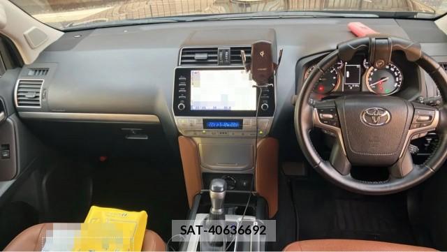 Toyota LAND CRUISER PRADO 2021-08 8362231-2