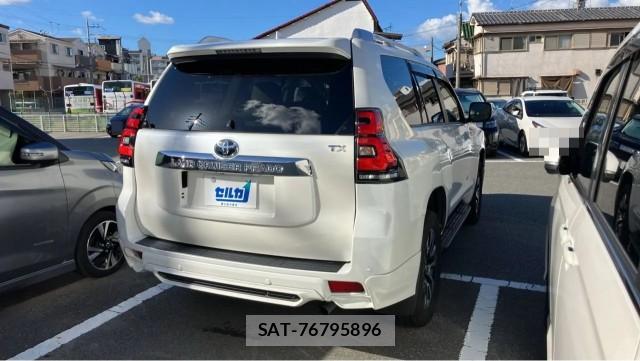 Toyota LAND CRUISER PRADO 2023-02 8362267-12