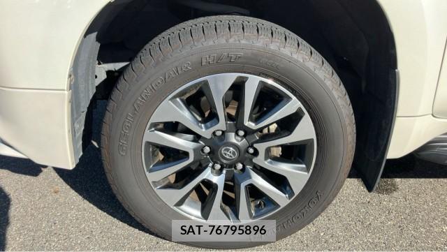 Toyota LAND CRUISER PRADO 2023-02 8362267-8