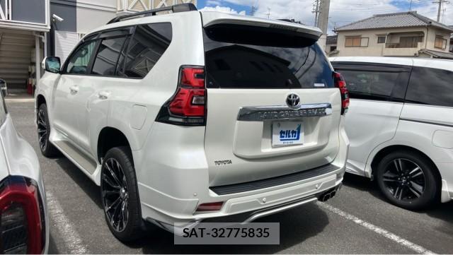 Toyota LAND CRUISER PRADO 2023-02 8362268-13