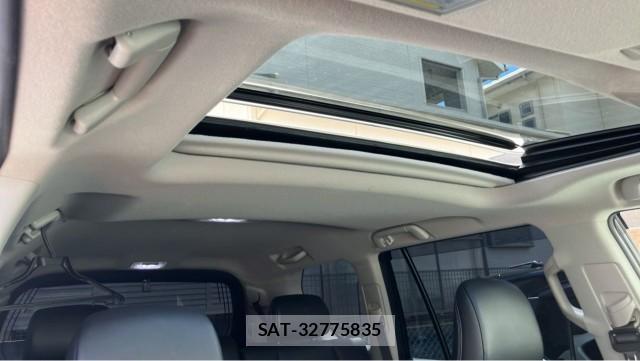 Toyota LAND CRUISER PRADO 2023-02 8362268-15