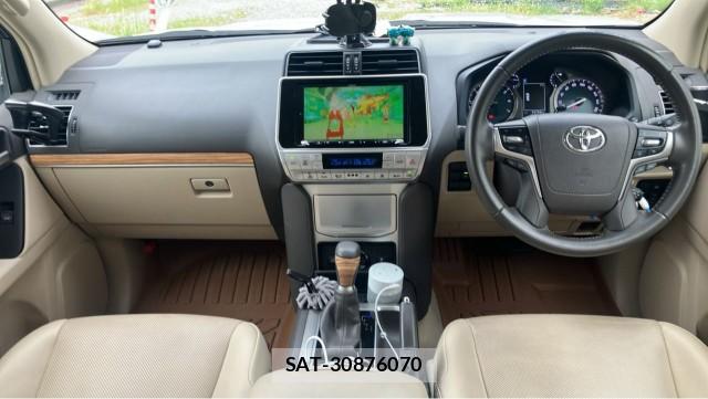 Toyota LAND CRUISER PRADO 2021-04 8362281-2