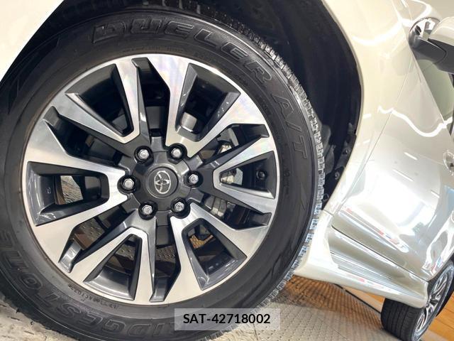 Toyota LAND CRUISER PRADO 2023-04 8362793-12