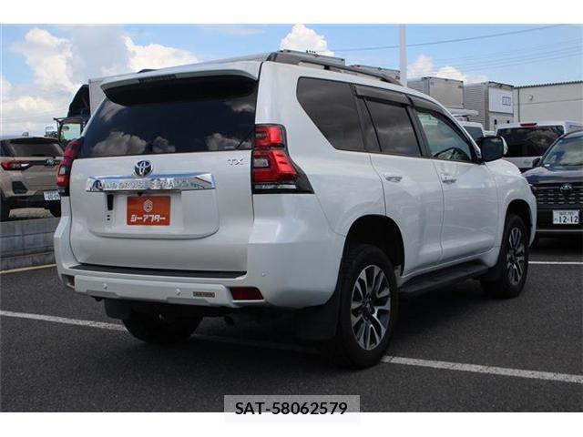 Toyota LAND CRUISER PRADO 2022-05 8362965-13
