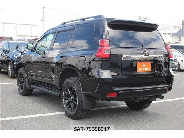 Toyota LAND CRUISER PRADO 2021-02 8362968-11