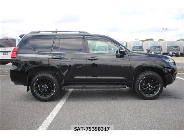 Toyota LAND CRUISER PRADO 2021-02 8362968-14