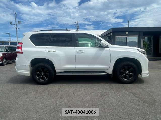 Toyota LAND CRUISER PRADO 2015-02 8363198-3