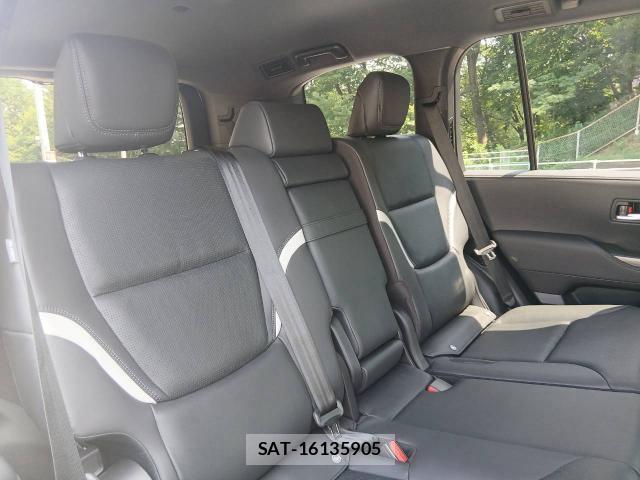 Toyota LAND CRUISER 2024-05 8360658-12