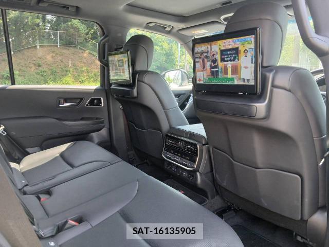 Toyota LAND CRUISER 2024-05 8360658-13
