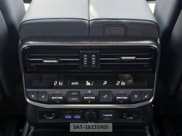 Toyota LAND CRUISER 2024-05 8360658-15
