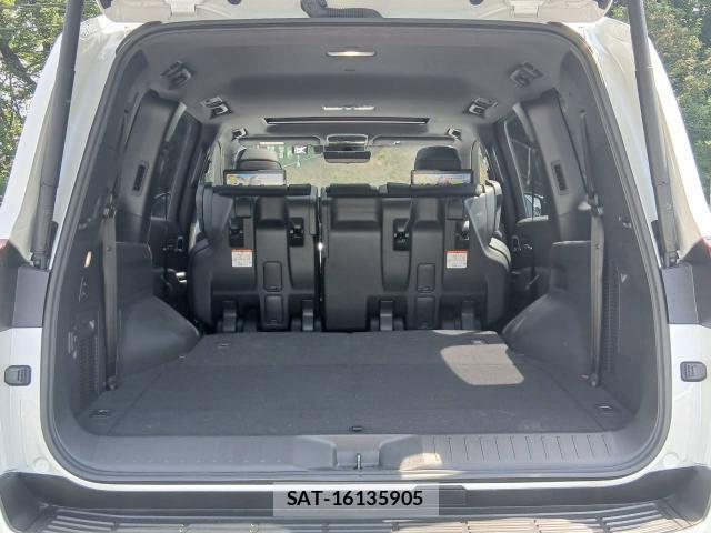 Toyota LAND CRUISER 2024-05 8360658-19