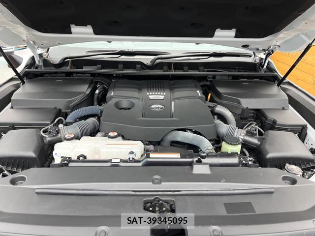 Toyota LAND CRUISER 2023-08 8361740-19