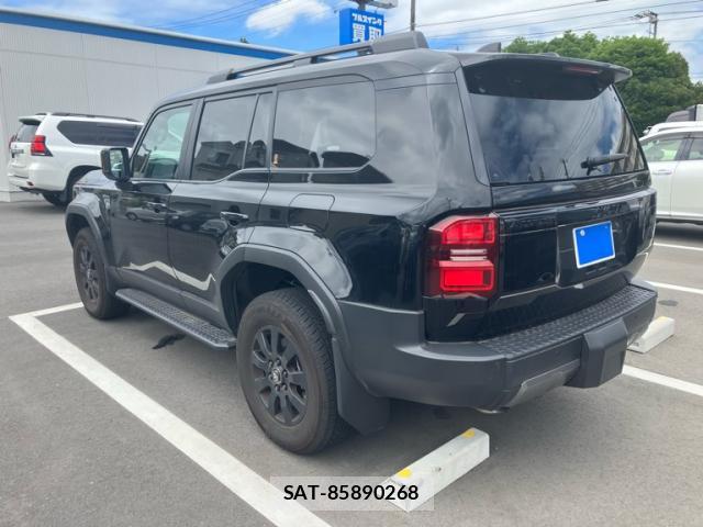 Toyota LAND CRUISER 2024-06 8363536-1