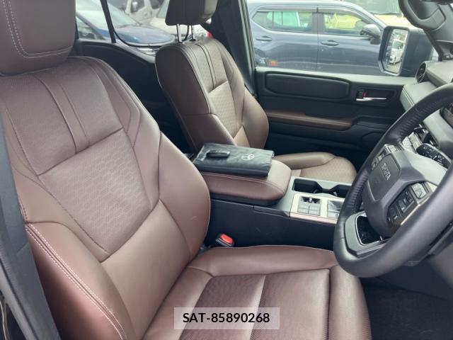 Toyota LAND CRUISER 2024-06 8363536-10