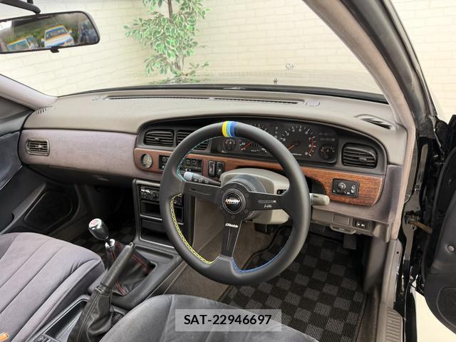 Nissan LAUREL 1990-03 8362951-2