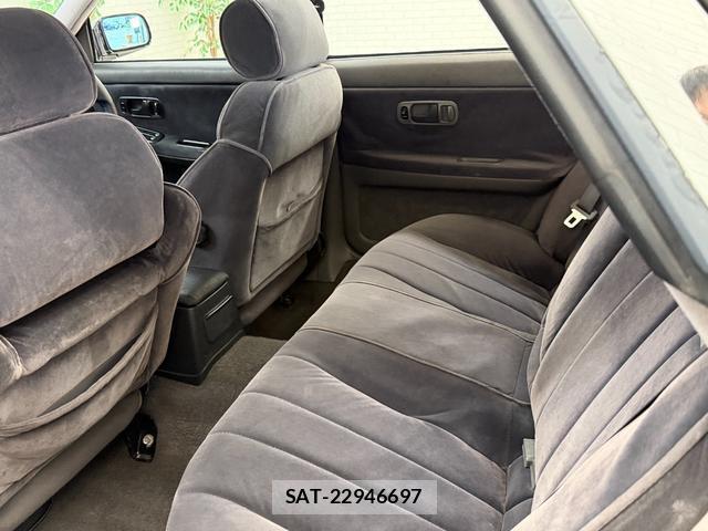 Nissan LAUREL 1990-03 8362951-6