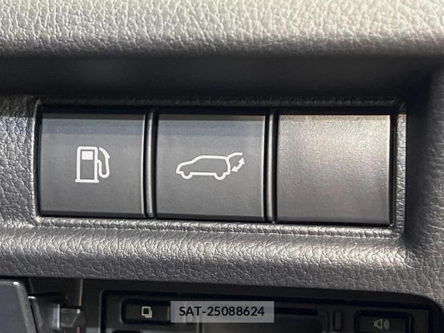 Lexus LBX 2024-06 8361668-6