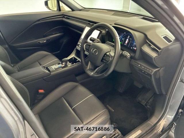 Lexus LBX 2024-02 8362173-3