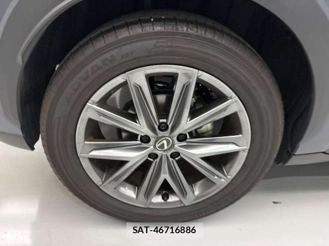 Lexus LBX 2024-02 8362173-9