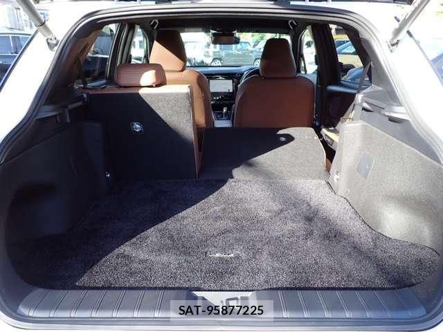 Lexus LBX 2024-05 8362448-11