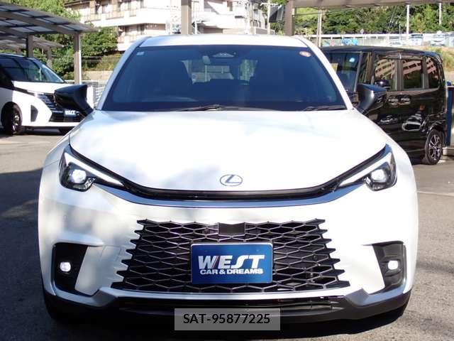 Lexus LBX 2024-05 8362448-14