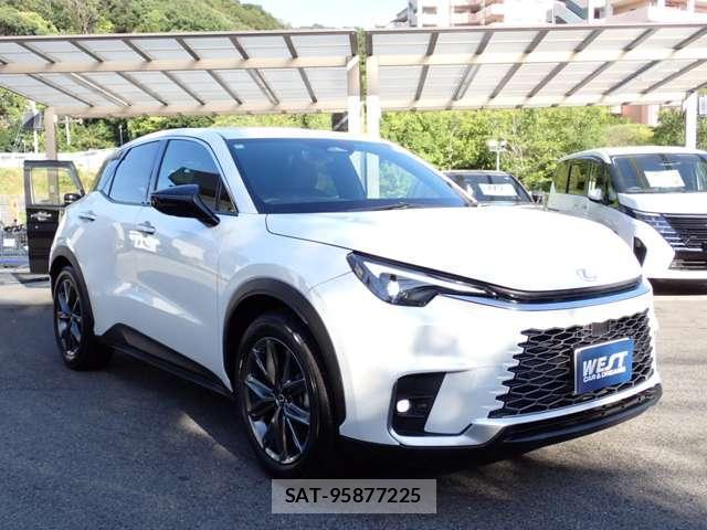 Lexus LBX 2024-05 8362448-15