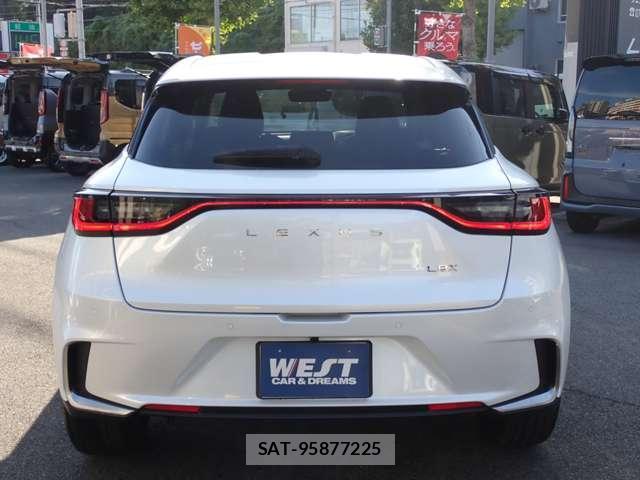 Lexus LBX 2024-05 8362448-18