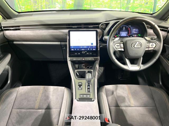 Lexus LBX 2024-02 8363009-1