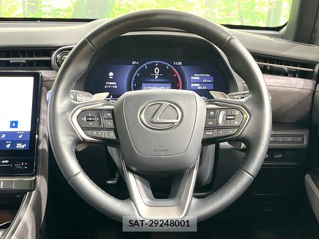 Lexus LBX 2024-02 8363009-11