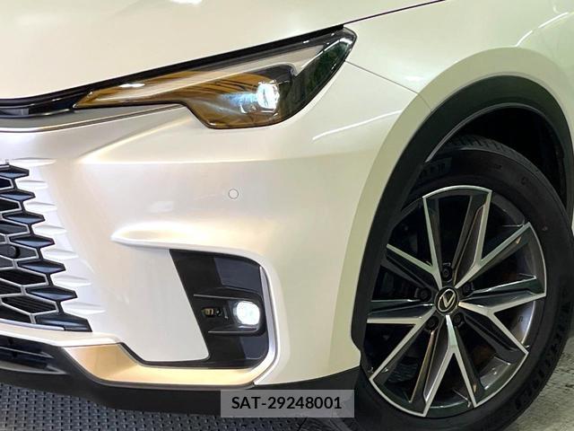 Lexus LBX 2024-02 8363009-13
