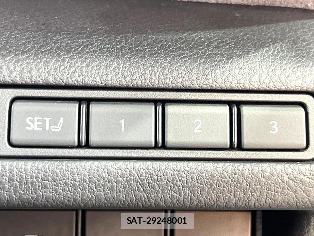 Lexus LBX 2024-02 8363009-7