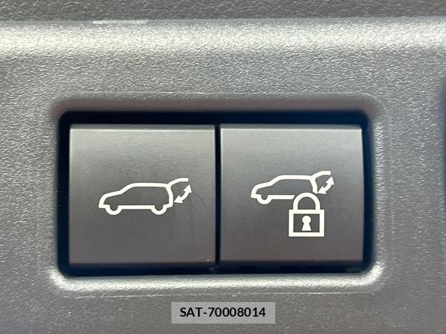 Lexus LBX 2024-05 8363155-6