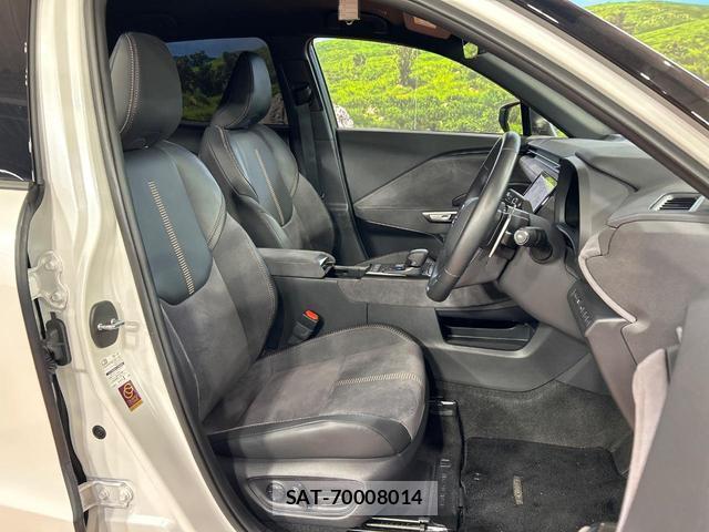 Lexus LBX 2024-05 8363155-7