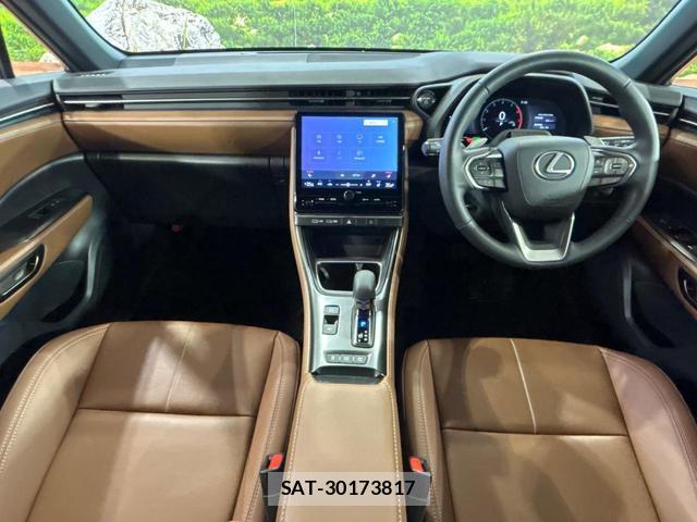 Lexus LBX 2024-05 8363156-1