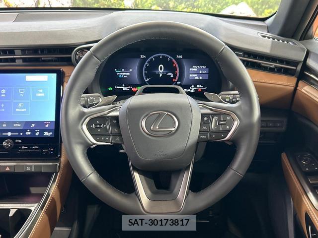Lexus LBX 2024-05 8363156-10