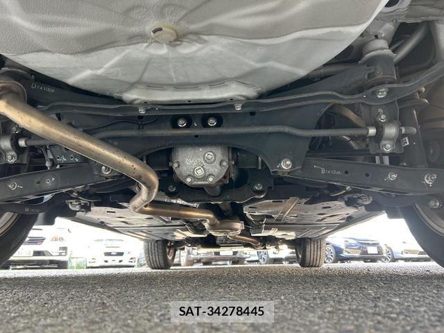 Subaru OUTBACK 2017-04 8361454-18