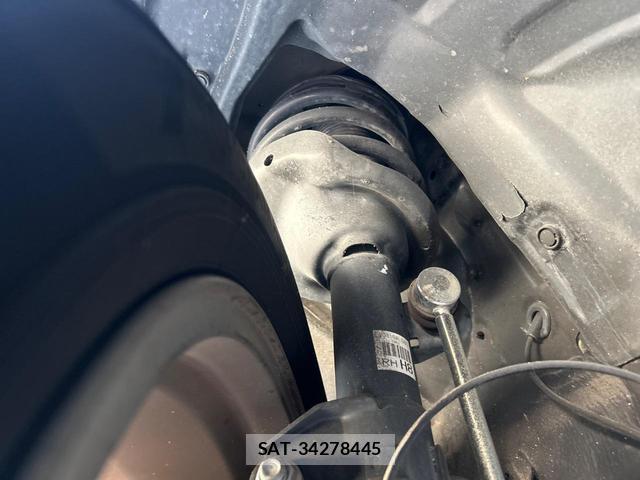 Subaru OUTBACK 2017-04 8361454-19