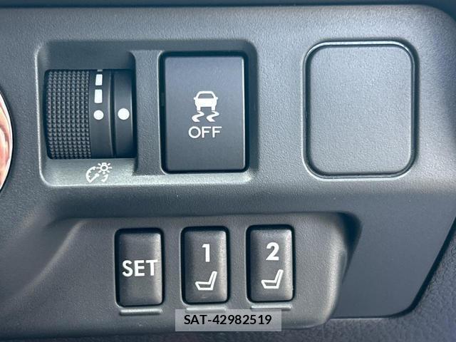 Subaru LEVORG 2017-08 8361456-8