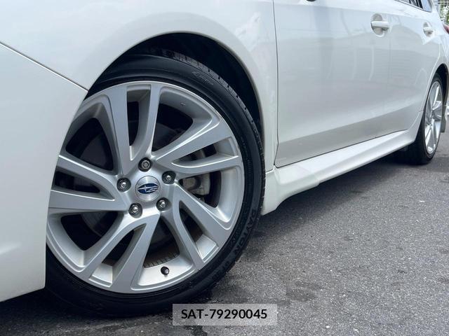 Subaru LEVORG 2016-04 8362416-12