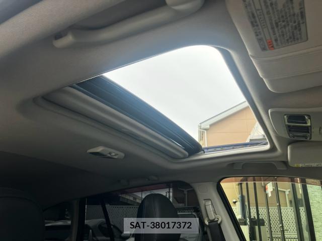 Subaru LEVORG 2016-02 8363262-5