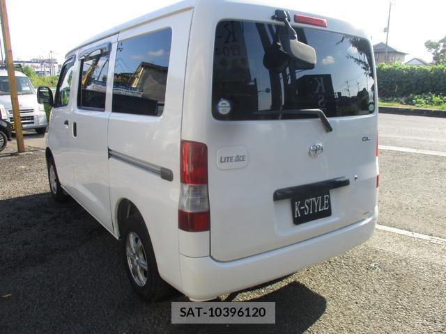 Toyota LITEACE VAN 2012-08 8363647-1