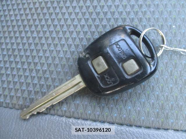 Toyota LITEACE VAN 2012-08 8363647-11