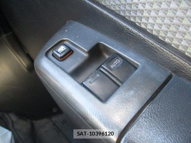 Toyota LITEACE VAN 2012-08 8363647-12