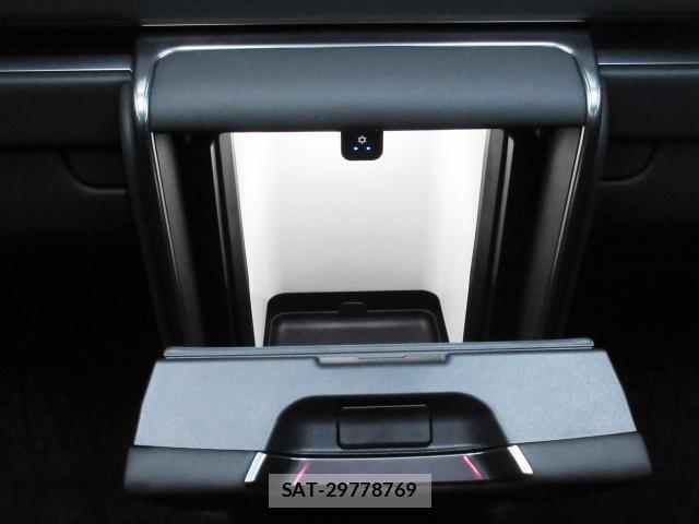 Lexus LM 2024-02 8362004-13