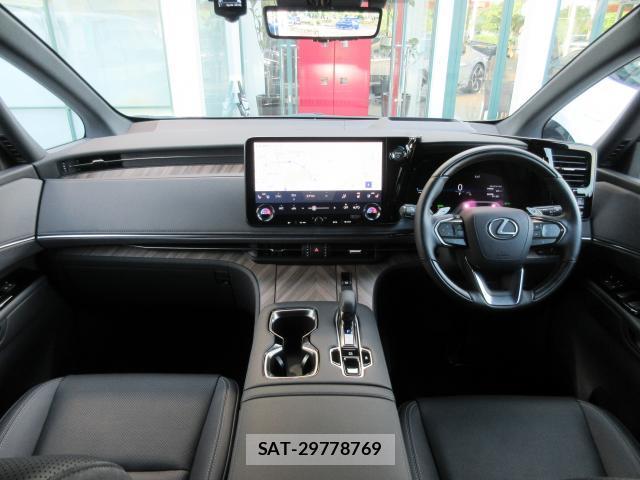 Lexus LM 2024-02 8362004-6
