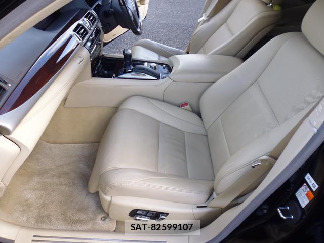 Lexus LS 2017 8361081-13