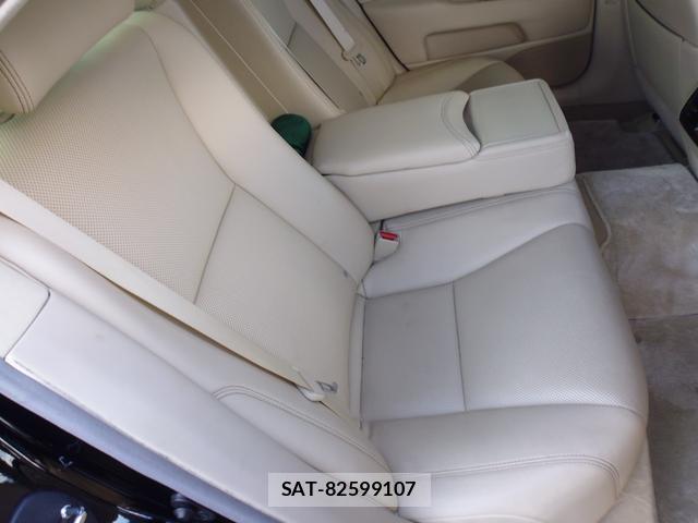 Lexus LS 2017 8361081-14